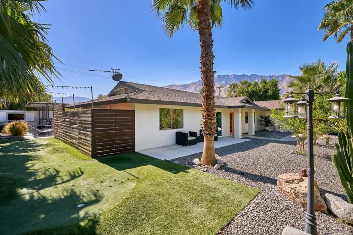 611 E Simms Rd Palm Springs CA-large-013