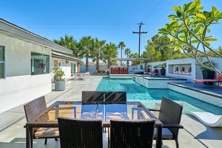 611 E Simms Rd Palm Springs CA-large-087