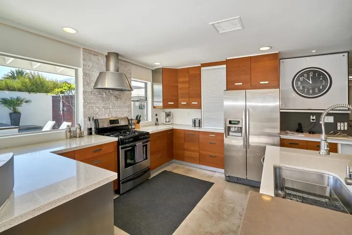 611 E Simms Rd Palm Springs CA-large-032