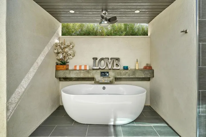 611 E Simms Rd Palm Springs CA-large-045