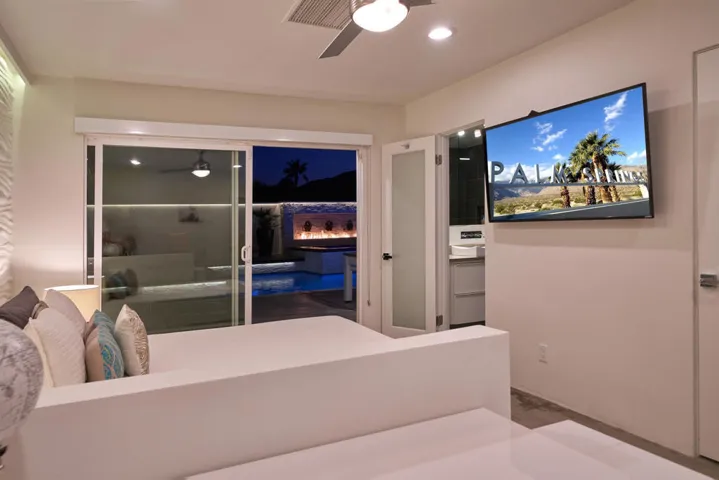 611 E Simms Rd Palm Springs CA-large-059