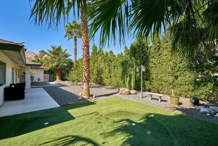 611 E Simms Rd Palm Springs CA-large-018