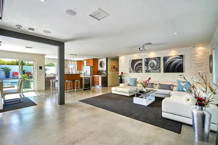 611 E Simms Rd Palm Springs CA-large-020