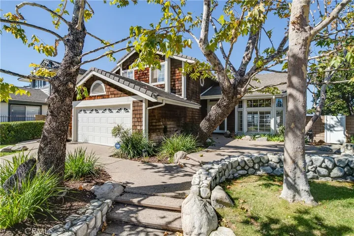 5449 E Estate Ridge Road, Anaheim Hills, California 92807