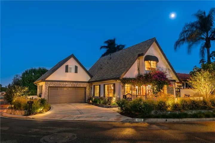 1332 Skyline Drive, Fullerton, California 92831