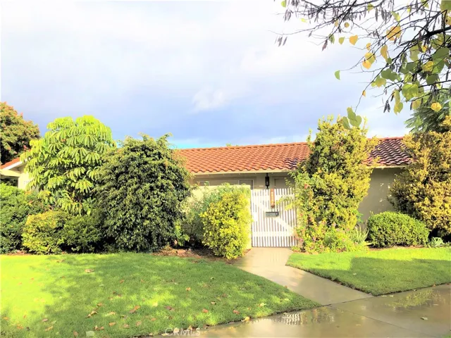 Welcome Home!  This is a delightful Single Level, No stairs, No One Above or Below, Very Close to parking.
