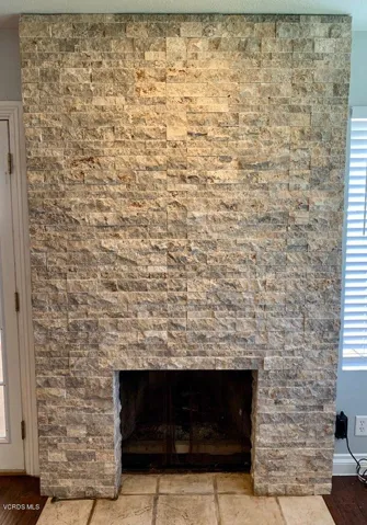 1 fireplace