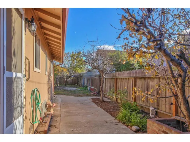 212 8th Street, Gonzales, California 93926