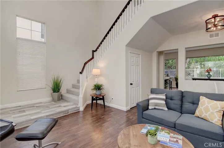 Flexible floor plan allows for ez flow throughout the spaces.