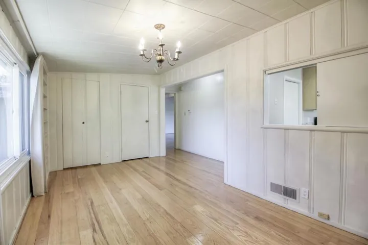 940 Black Mountain Road, Hillsborough, California 94010