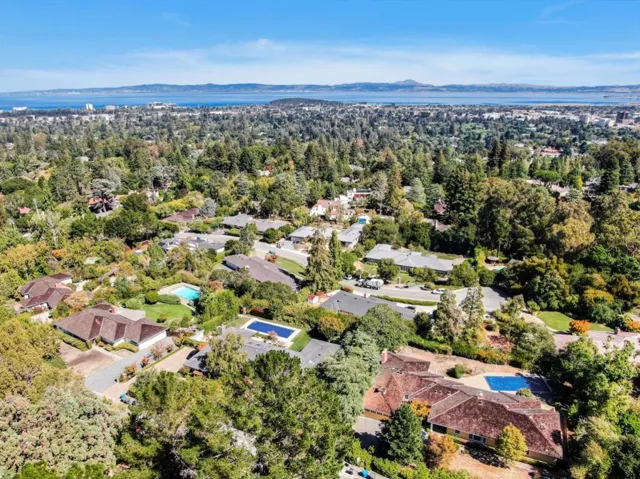 940 Black Mountain Road, Hillsborough, California 94010