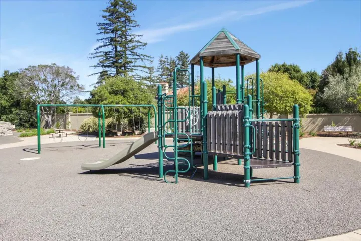 940 Black Mountain Road, Hillsborough, California 94010