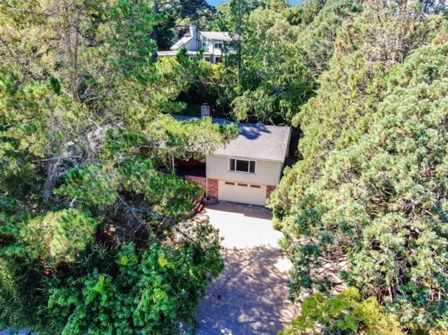 940 Black Mountain Road, Hillsborough, California 94010
