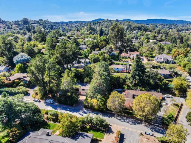 940 Black Mountain Road, Hillsborough, California 94010