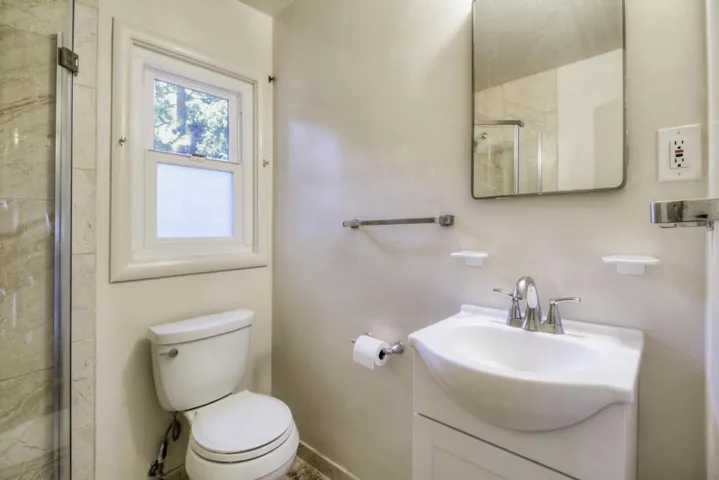 940 Black Mountain Road, Hillsborough, California 94010