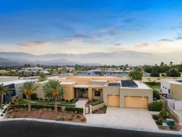 107 Vail Dunes Ct Rancho-large-010-029-H