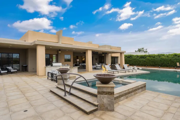 107 Vail Dunes Ct Rancho-large-023-019-H