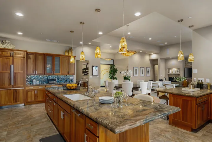 107 Vail Dunes Ct Rancho-large-031-030-H