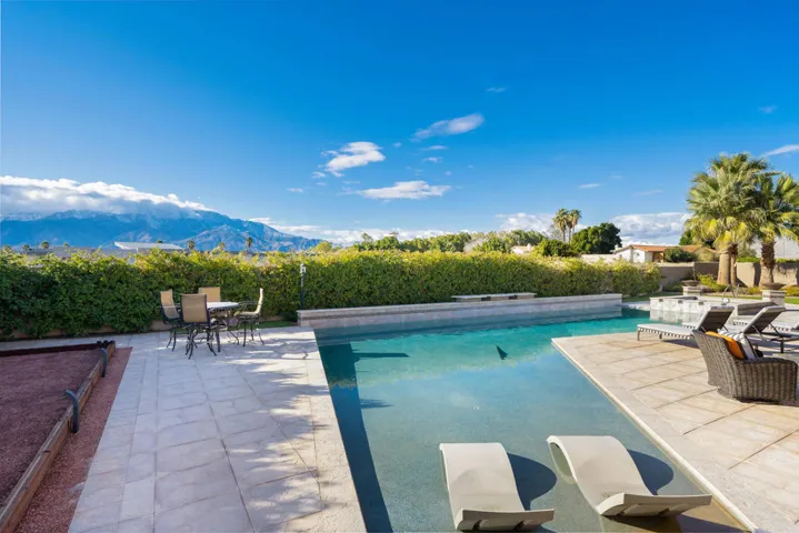 107 Vail Dunes Ct Rancho-large-053-049-H