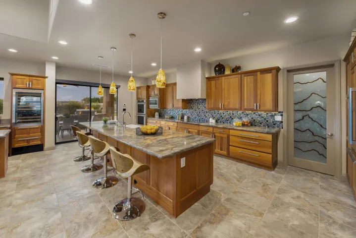 107 Vail Dunes Ct Rancho-large-029-034-H