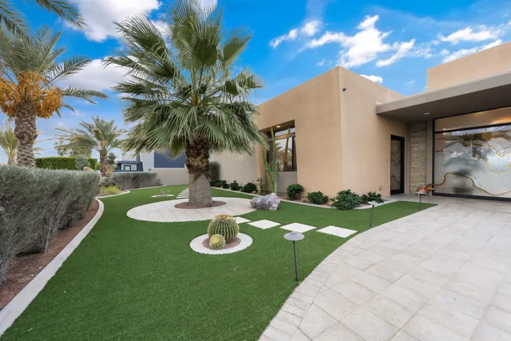 107 Vail Dunes Ct Rancho-large-011-002-H
