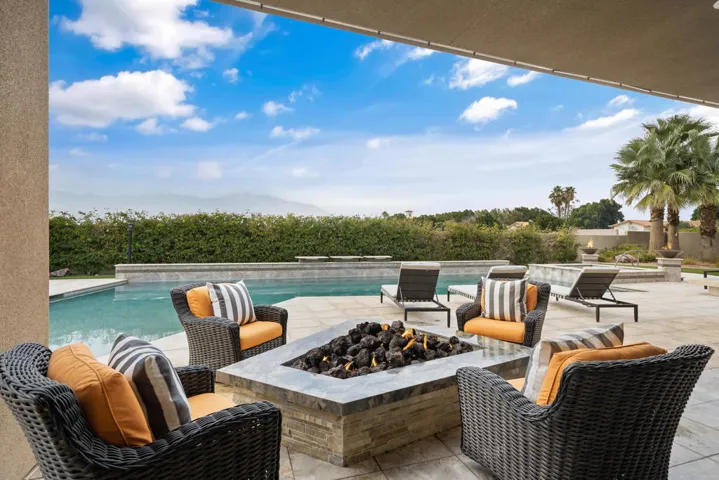 107 Vail Dunes Ct Rancho-large-015-047-H