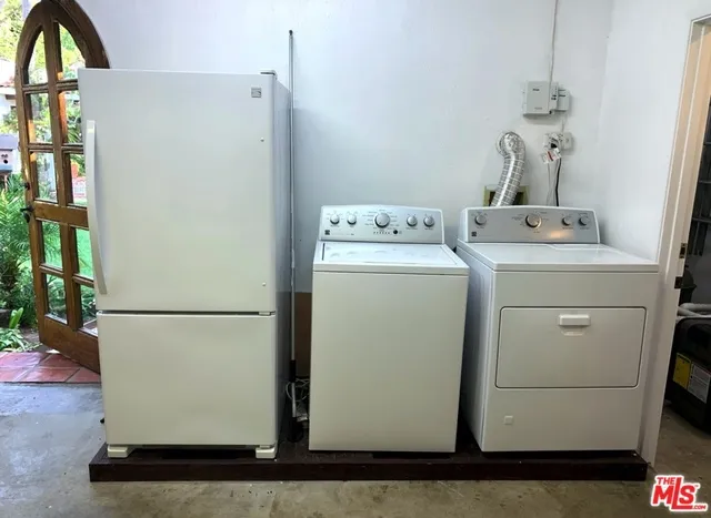 215 Palisades Avenue, Santa Monica, California 90402