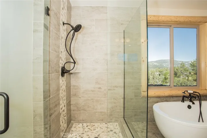 42367 Golden Oak, Big Bear, California 92315