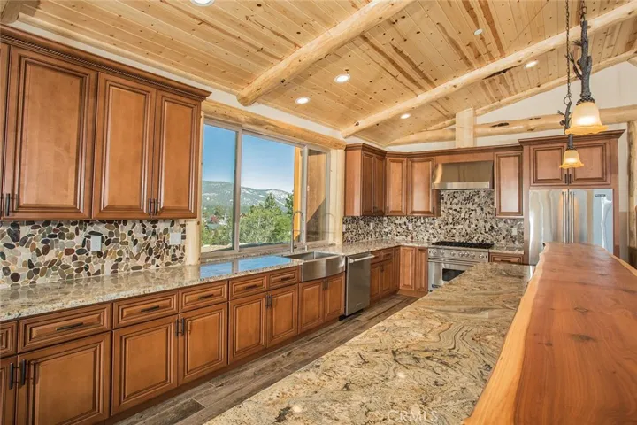 42367 Golden Oak, Big Bear, California 92315