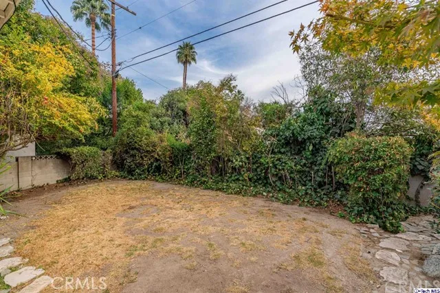 5400 Veloz Avenue, Tarzana, California 91356