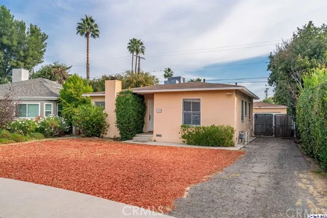 5400 Veloz Avenue, Tarzana, California 91356