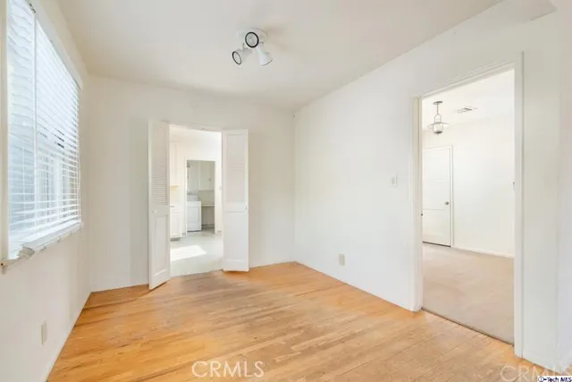 5400 Veloz Avenue, Tarzana, California 91356