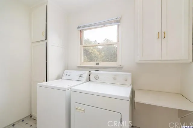 5400 Veloz Avenue, Tarzana, California 91356