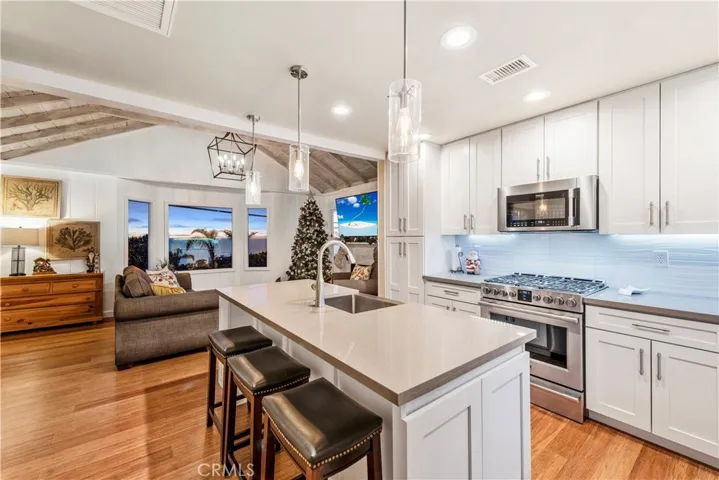 31946 Virginia Way, Laguna Beach, California 92651