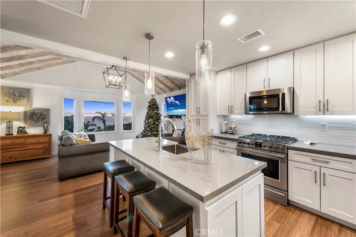 31946 Virginia Way, Laguna Beach, California 92651