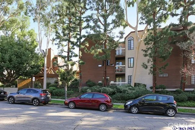 436 E Palm Avenue 310, Burbank, California 91501
