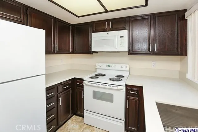 436 E Palm Avenue 310, Burbank, California 91501