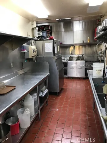 14551 Newport Avenue, Tustin, California 92780