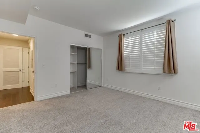1726 S Bentley Avenue 202, Los Angeles, California 90025