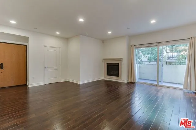 1726 S Bentley Avenue 202, Los Angeles, California 90025