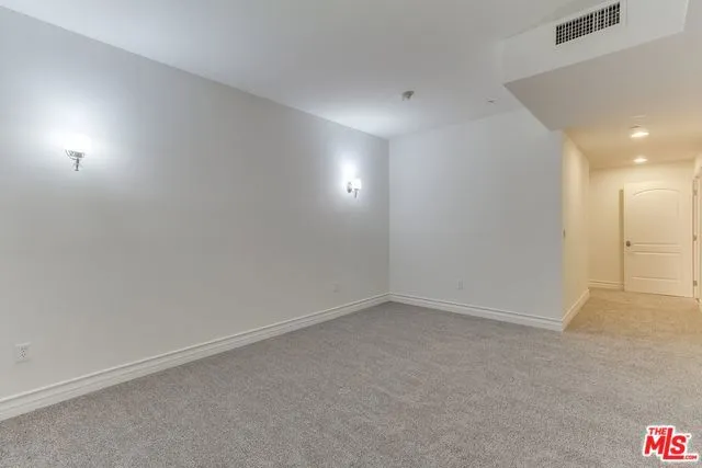 1726 S Bentley Avenue 202, Los Angeles, California 90025