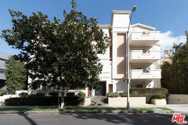 1726 S Bentley Avenue 202, Los Angeles, California 90025