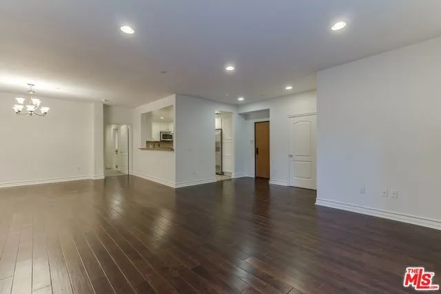 1726 S Bentley Avenue 202, Los Angeles, California 90025