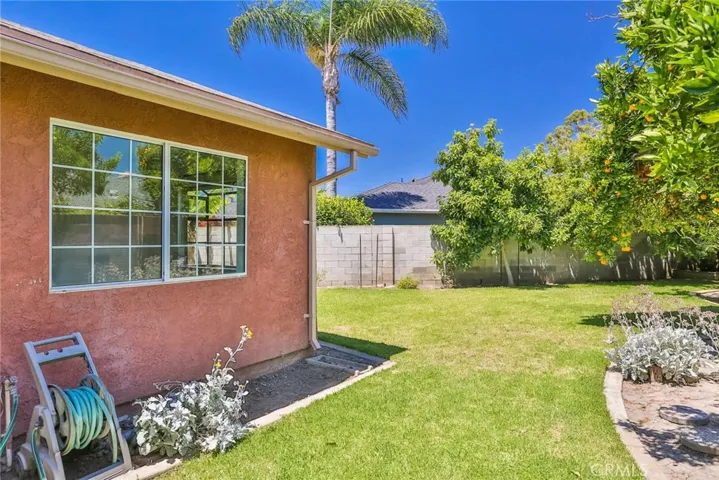 14862 Sabre Lane, Huntington Beach, California 92647