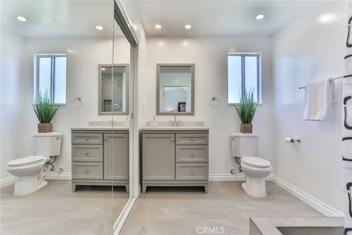 14862 Sabre Lane, Huntington Beach, California 92647