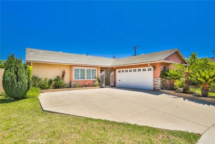 14862 Sabre Lane, Huntington Beach, California 92647