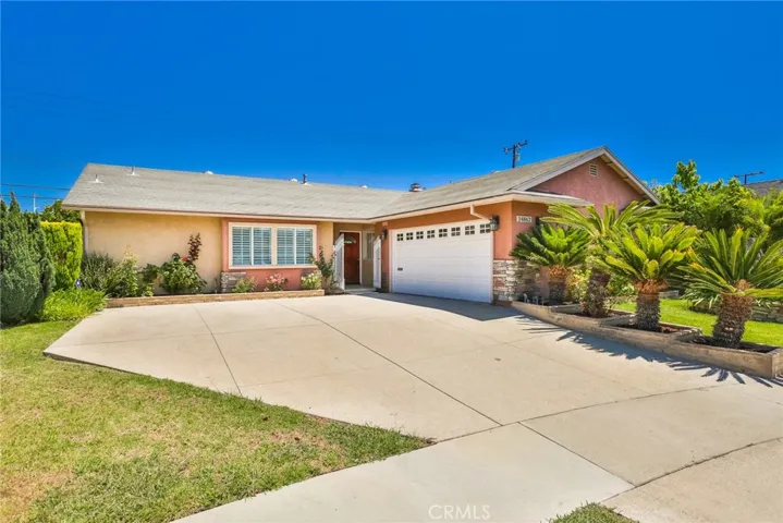14862 Sabre Lane, Huntington Beach, California 92647