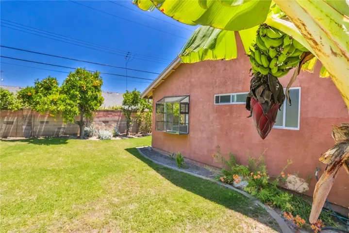 14862 Sabre Lane, Huntington Beach, California 92647