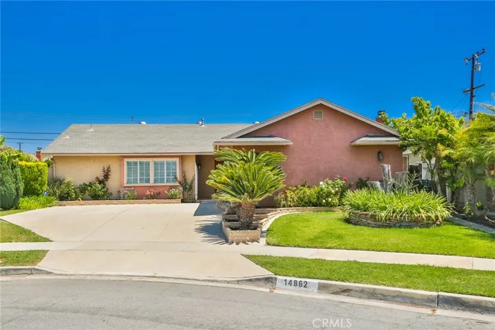 14862 Sabre Lane, Huntington Beach, California 92647