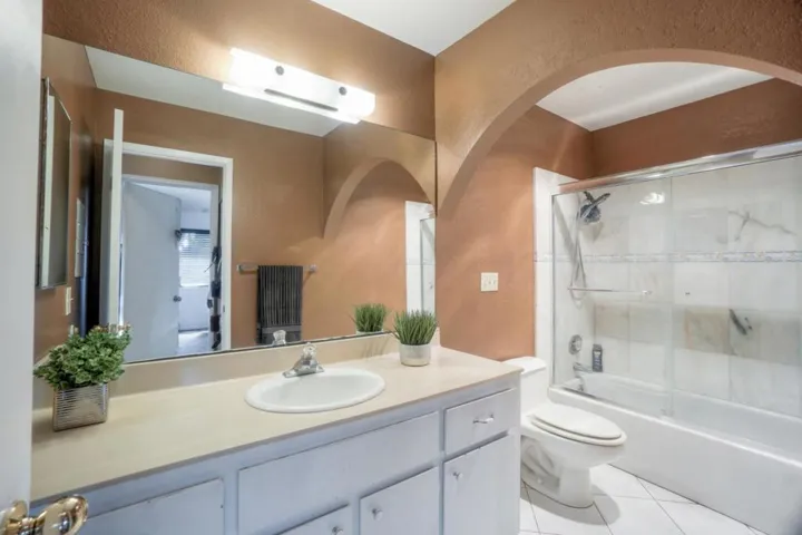 1841 Cherokee Drive 1, Salinas, California 93906